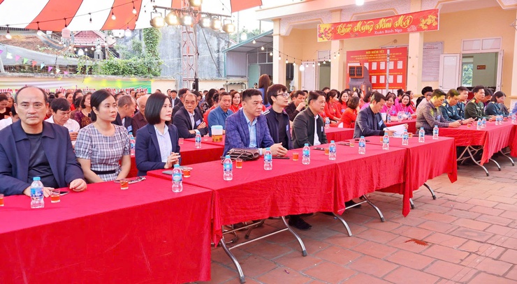Lãnh đạo xã Đoài Phương dự lễ hội truyền thống thôn La Gián- Ảnh 2.