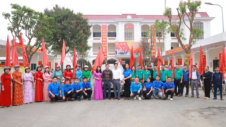 Xã Suối Hai diễu hành tuyên truyền lưu động về bầu cử đại biểu Quốc hội khóa XVI và đại biểu HĐND các cấp nhiệm kỳ 2026 – 2031- Ảnh 2.