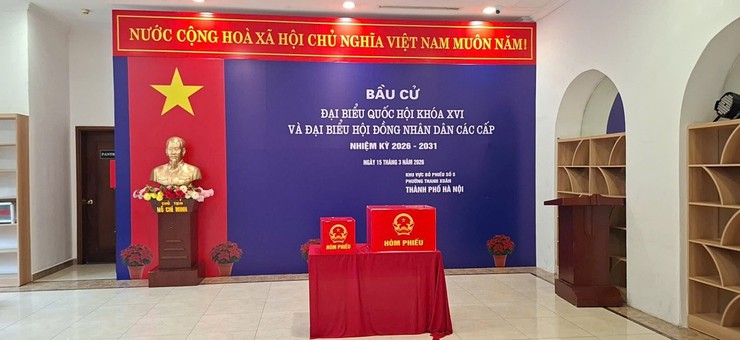 Phường Thanh Xuân rực rỡ cờ, hoa chào mừng ngày bầu cử Đại biểu Quốc hội khóa XVI và đại biểu HĐND các cấp nhiệm kỳ 2026-2031- Ảnh 6.