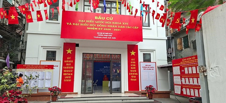 Phường Thanh Xuân rực rỡ cờ, hoa chào mừng ngày bầu cử Đại biểu Quốc hội khóa XVI và đại biểu HĐND các cấp nhiệm kỳ 2026-2031- Ảnh 4.