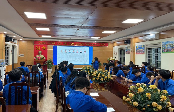 Tuổi trẻ Thanh Xuân tổ chức hội nghị mạn đàm tiểu sử người ứng cử đại biểu Quốc hội khóa XVI, HĐND các cấp và gặp mặt cử tri trẻ lần đầu tham gia bỏ phiếu- Ảnh 3.
