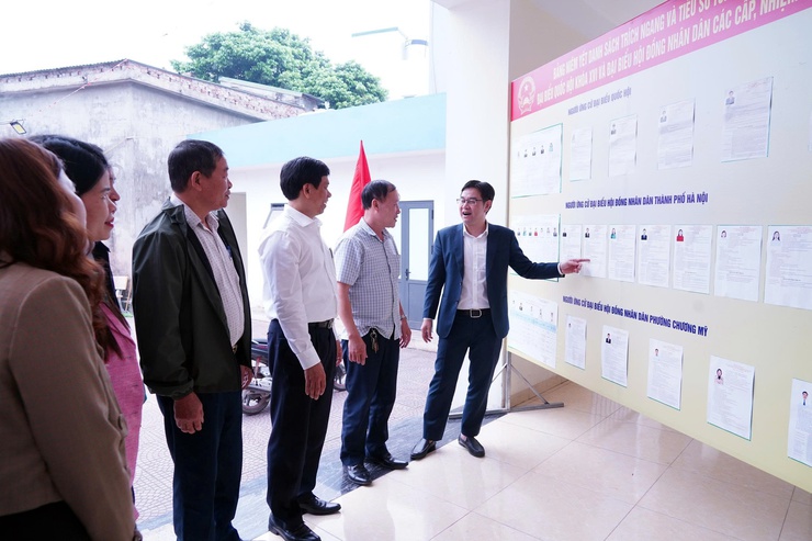 Đoàn kiểm tra, giám sát số 04 của Ủy ban MTTQ thành phố Hà Nội kiểm tra công tác bầu cử tại phường Chương Mỹ- Ảnh 11.