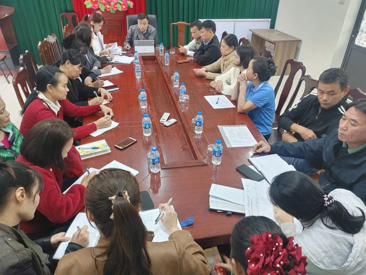 Hội Nông dân xã Tam Hưng tổ chức mạn đàm về tiểu sử các ứng cử viên đại biểu Quốc hội và HĐND các cấp- Ảnh 1.