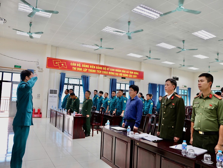 Ban Chỉ huy Quân sự xã Tam Hưng triển khai nhiệm vụ sẵn sàng chiến đấu bảo vệ bầu cử- Ảnh 1.