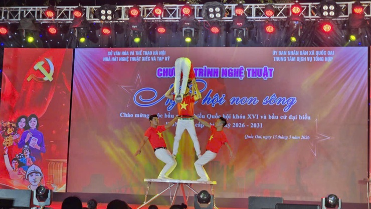 Rực rỡ đêm nghệ thuật chào mừng ngày hội bầu cử tại xã Quốc Oai- Ảnh 21.