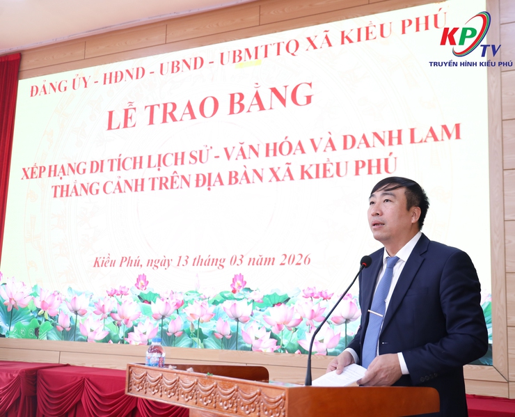 UBND xã Kiều Phú tổ chức hội nghị trao Bằng công nhận xếp hạng di tích lịch sử - văn hoá và danh lam thăng cảnh trên địa bàn.- Ảnh 22.