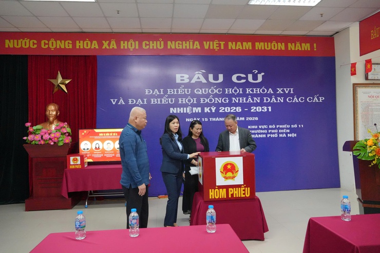 Đoàn kiểm tra, giám sát số 02 Uỷ ban MTTQ Việt Nam TP. Hà Nội làm việc với các phường Phú Diễn, Tây Tự, Xuân Đỉnh, Đông Ngạc về công tác bầu cử đại biểu Quốc hội khoá XVI và đại biểu HĐND các cấp nhiệm kỳ 2026 - 2031- Ảnh 6.