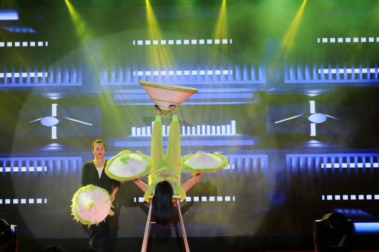 Rực rỡ đêm nghệ thuật chào mừng ngày hội bầu cử tại xã Quốc Oai- Ảnh 17.