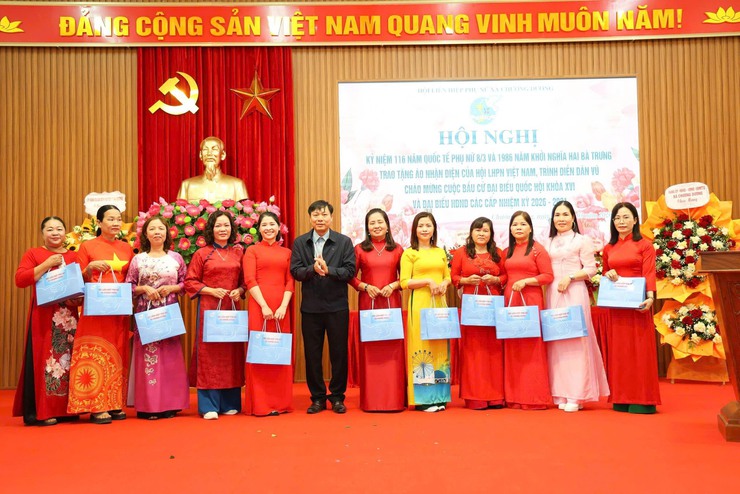 Xã Chương Dương tổ chức Hội nghị kỷ niệm Ngày Quốc tế Phụ nữ 8/3 và Khởi nghĩa Hai Bà Trưng- Ảnh 7.