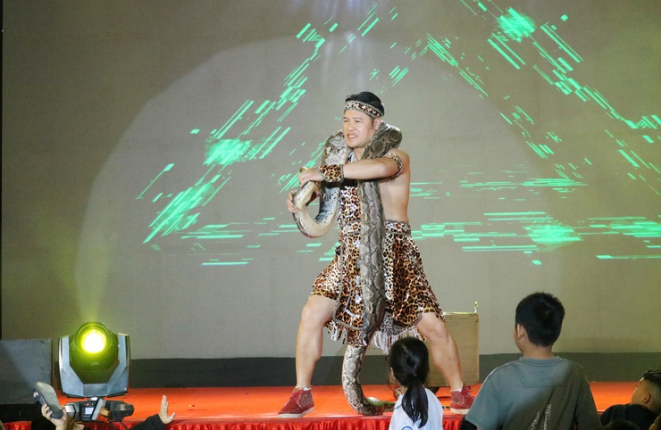 Rực rỡ đêm nghệ thuật chào mừng ngày hội bầu cử tại xã Quốc Oai- Ảnh 19.