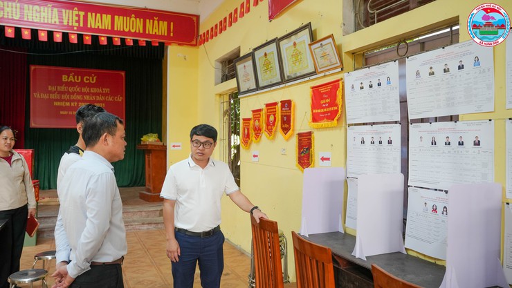 CHẤM THI CUỘC THI “GIỮ GÌN THÔN SÁNG, XANH, SẠCH, ĐẸP, AN TOÀN” THÁNG 3/2026- Ảnh 6.