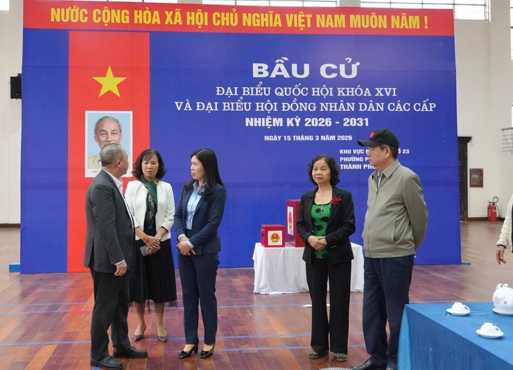 Đoàn kiểm tra, giám sát số 02 Uỷ ban MTTQ Việt Nam TP. Hà Nội làm việc với các phường Phú Diễn, Tây Tự, Xuân Đỉnh, Đông Ngạc về công tác bầu cử đại biểu Quốc hội khoá XVI và đại biểu HĐND các cấp nhiệm kỳ 2026 - 2031- Ảnh 12.