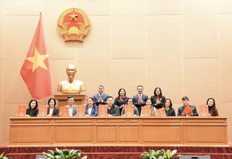 PHƯỜNG VĂN MIẾU – QUỐC TỬ GIÁM TIẾP NHẬN ĐẢNG BỘ CÔNG TY TNHH MỘT THÀNH VIÊN CÔNG VIÊN THỐNG NHẤT- Ảnh 4.