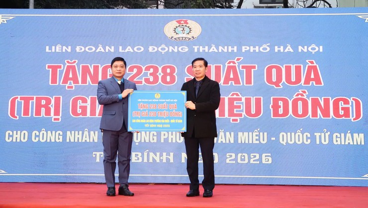 PHƯỜNG VĂN MIẾU - QUỐC TỬ GIÁM CHĂM LO THIẾT THỰC ĐỂ TẤT CẢ ĐOÀN VIÊN, NGƯỜI LAO ĐỘNG VUI ĐÓN TẾT- Ảnh 1.