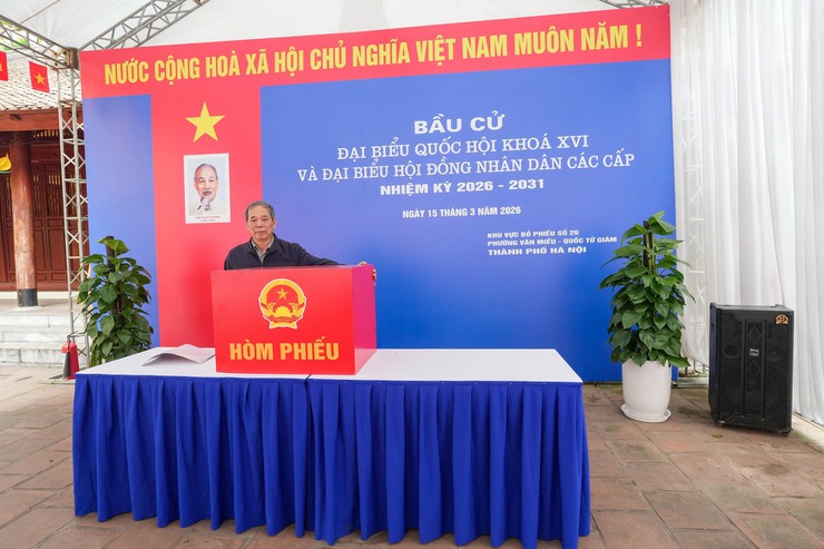 CÁC ĐIỂM BẦU CỬ TẠI PHƯỜNG VĂN MIẾU - QUỐC TỬ GIÁM SẴN SÀNG CHO NGÀY HỘI NON SÔNG- Ảnh 2.