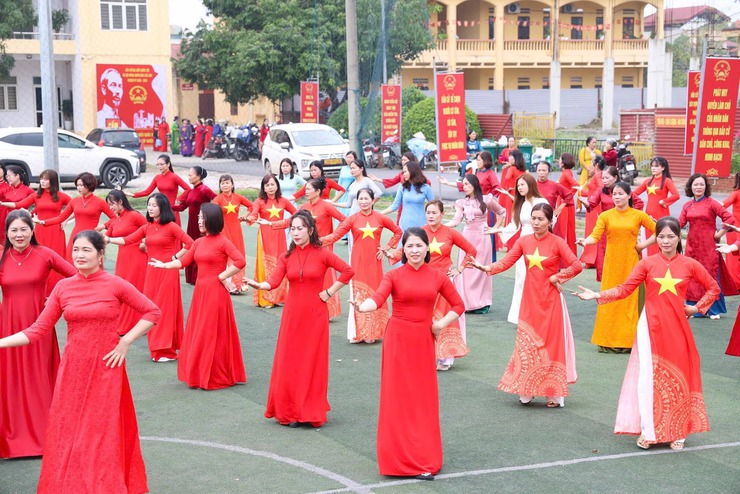 Xã Chương Dương tổ chức Hội nghị kỷ niệm Ngày Quốc tế Phụ nữ 8/3 và Khởi nghĩa Hai Bà Trưng- Ảnh 4.