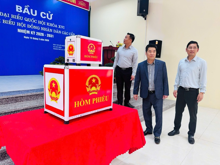 Chủ tịch UBND xã kiểm tra công tác chuẩn bị bầu cử đại biểu Quốc hội và HĐND các cấp- Ảnh 4.