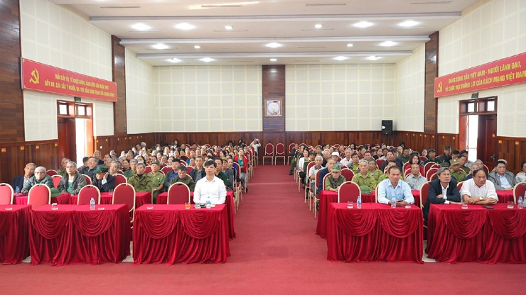 Uỷ ban MTTQ Việt Nam xã Phù Đổng tổ chức Hội nghị mạn đàm tiểu sử ứng cử viên đại biểu quốc hội khóa XVI và đại biểu Hội đồng Nhân dân các cấp - Ảnh 1.