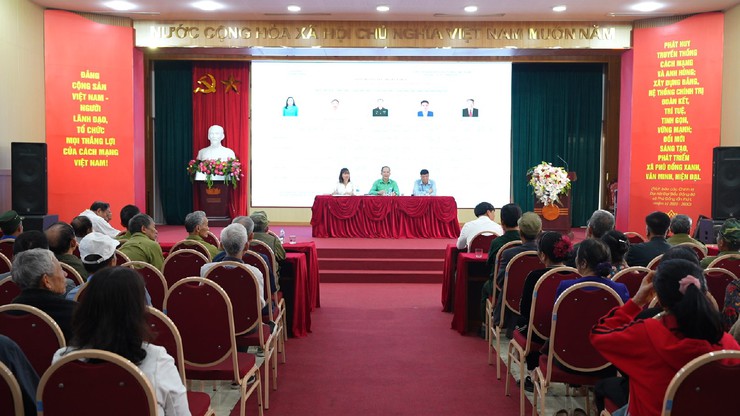 Uỷ ban MTTQ Việt Nam xã Phù Đổng tổ chức Hội nghị mạn đàm tiểu sử ứng cử viên đại biểu quốc hội khóa XVI và đại biểu Hội đồng Nhân dân các cấp - Ảnh 2.