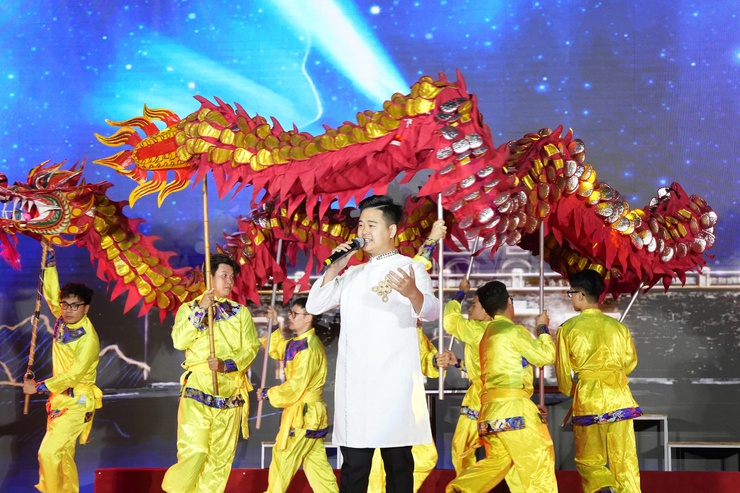 Bát Tràng rộn ràng chương trình nghệ thuật "Ngày hội non sông – Niềm tin và khát vọng" chào mừng bầu cử đại biểu Quốc hội khóa XVI và đại biểu HĐND các cấp, nhiệm kỳ 2026-2031- Ảnh 3.