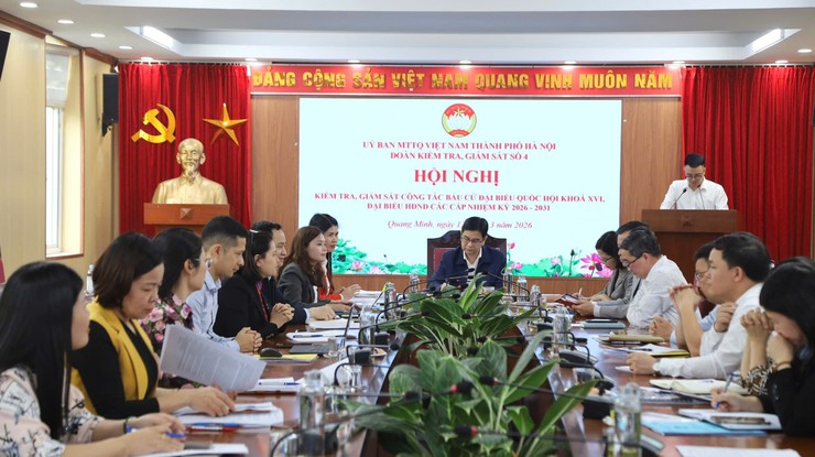 Đoàn kiểm tra, giám sát số 04 của Ủy ban MTTQ thành phố Hà Nội kiểm tra công tác bầu cử- Ảnh 1.