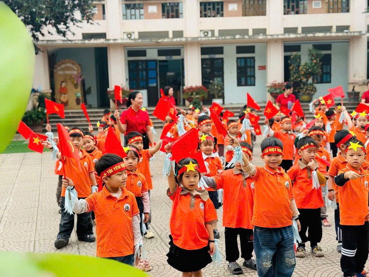Trường Mầm non Sơn Đông hướng tới ngày bầu cử

- Ảnh 5.