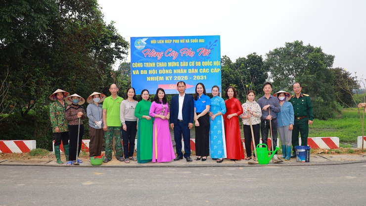 Hội LHPN xã Suối Hai gắn biển công trình chào mừng Cuộc bầu cử đại biểu Quốc hội và HĐND các cấp nhiệm kỳ 2026 – 2031- Ảnh 1.