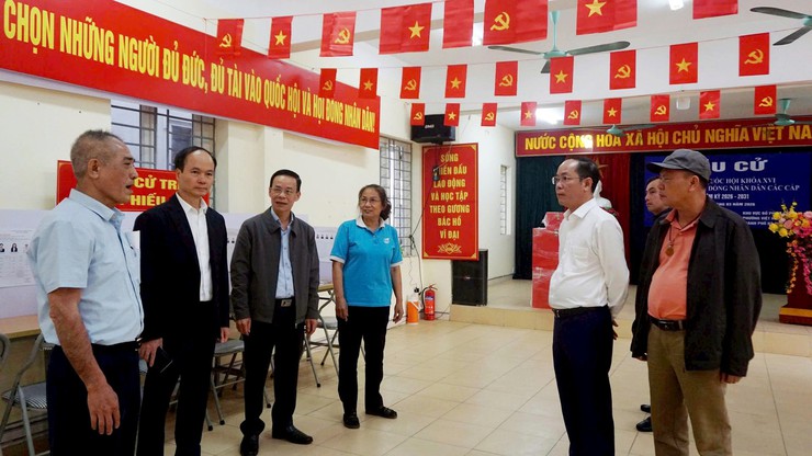 34 khu vực bỏ phiếu phường Việt Hưng sẵn sàng cho ngày hội non sông- Ảnh 1.