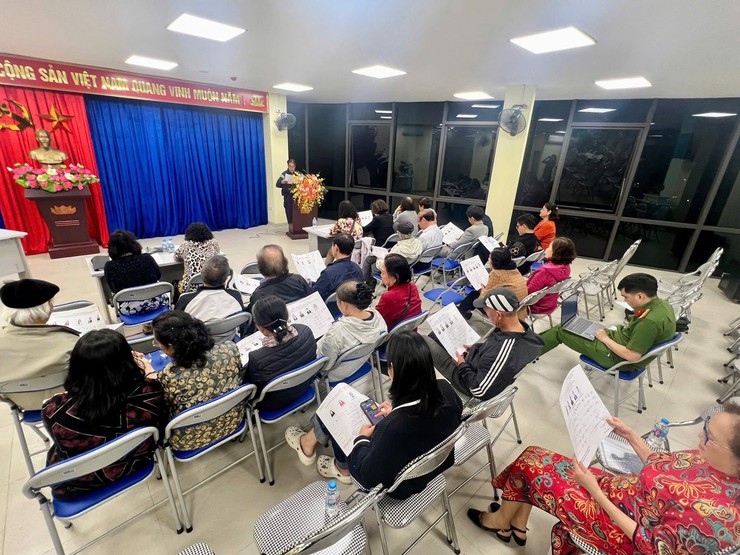 Ba Đình: Mạn đàm tiểu sử người ứng cử, tạo điều kiện để cử tri lựa chọn đại biểu xứng đáng- Ảnh 4.