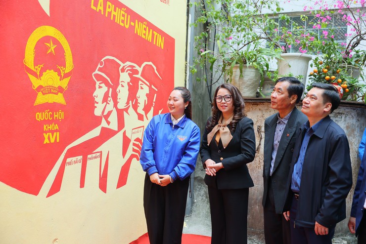 Phường Ba Đình rực rỡ cờ hoa, sẵn sàng cho Ngày hội lớn của toàn dân- Ảnh 23.