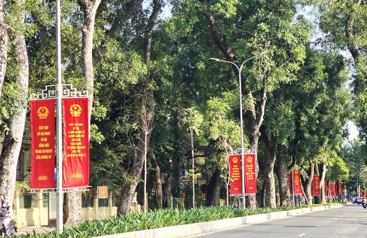 Phường Ba Đình rực rỡ cờ hoa, sẵn sàng cho Ngày hội lớn của toàn dân- Ảnh 28.