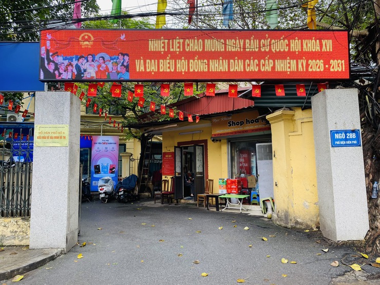 Phường Ba Đình rực rỡ cờ hoa, sẵn sàng cho Ngày hội lớn của toàn dân- Ảnh 5.