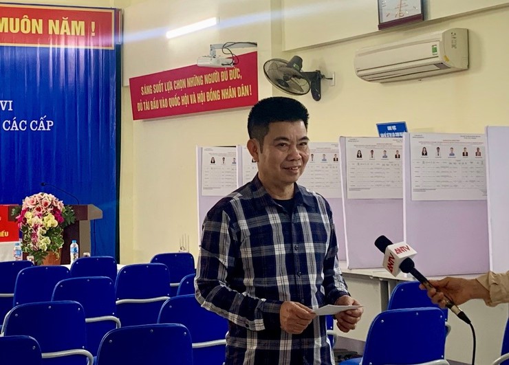 Sức mạnh từ sự tận tụy và sợi dây gắn kết lòng dân trong ngày bầu cử- Ảnh 3.