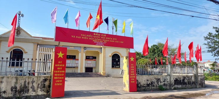 Phú Nghĩa trang trí cờ hoa rực rỡ chào mừng Ngày bầu cử 15/3/2026- Ảnh 14.