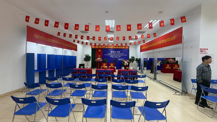 Phường Phú Diễn sẵn sàng cho Ngày bầu cử đại biểu Quốc hội khóa XVI và đại biểu HĐND các cấp, nhiệm kỳ 2026 - 2031
- Ảnh 11.