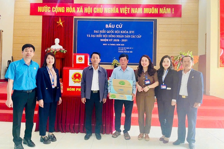 Mặt trận Tổ quốc và các tổ chức chính trị - xã hội xã Quốc Oai thăm, động viên các tổ bầu cử trước Ngày hội toàn dân- Ảnh 12.