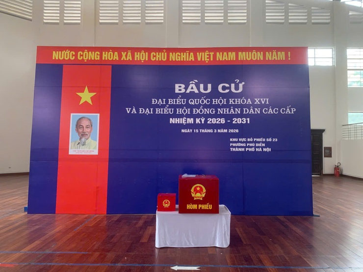 Phường Phú Diễn sẵn sàng cho Ngày bầu cử đại biểu Quốc hội khóa XVI và đại biểu HĐND các cấp, nhiệm kỳ 2026 - 2031
- Ảnh 40.
