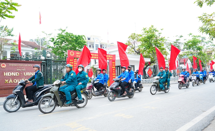 XÃ QUỐC OAI PHÁT ĐỘNG RA QUÂN VỆ SINH MÔI TRƯỜNG, TUYÊN TRUYỀN LƯU ĐỘNG CHÀO MỪNG NGÀY BẦU CỬ ĐẠI BIỂU QUỐC HỘI KHÓA XVI VÀ HĐND CÁC CẤP NHIỆM KỲ 2026–2031- Ảnh 20.