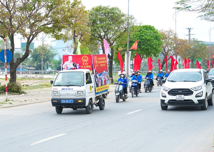 XÃ QUỐC OAI PHÁT ĐỘNG RA QUÂN VỆ SINH MÔI TRƯỜNG, TUYÊN TRUYỀN LƯU ĐỘNG CHÀO MỪNG NGÀY BẦU CỬ ĐẠI BIỂU QUỐC HỘI KHÓA XVI VÀ HĐND CÁC CẤP NHIỆM KỲ 2026–2031- Ảnh 30.