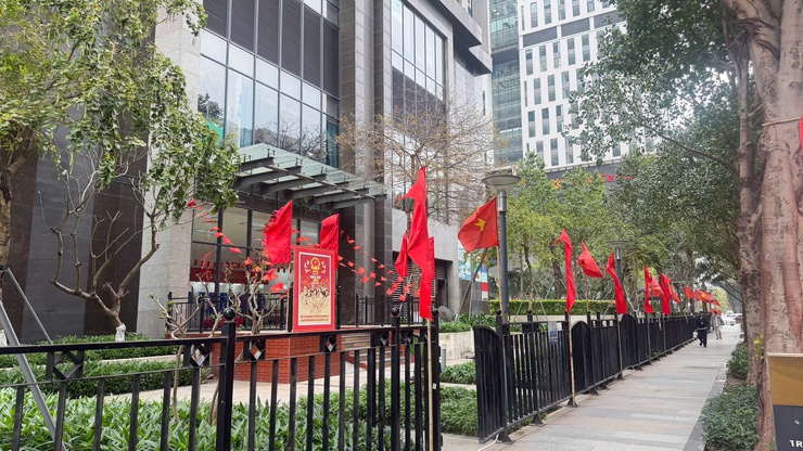 Phường Phú Diễn sẵn sàng cho Ngày bầu cử đại biểu Quốc hội khóa XVI và đại biểu HĐND các cấp, nhiệm kỳ 2026 - 2031
- Ảnh 9.