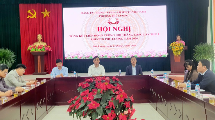 Phường Phú Lương Tổng kết Liên hoan Trống hội Thăng Long lần thứ nhất: Lan tỏa âm vang trống hội- Ảnh 1.