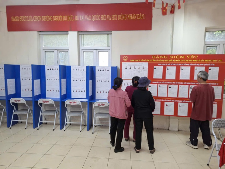Phường Phú Diễn sẵn sàng cho Ngày bầu cử đại biểu Quốc hội khóa XVI và đại biểu HĐND các cấp, nhiệm kỳ 2026 - 2031
- Ảnh 34.