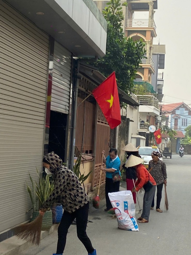 Phụ nữ xã Hưng Đạo chung tay chuẩn bị cho Ngày hội bầu cử- Ảnh 5.