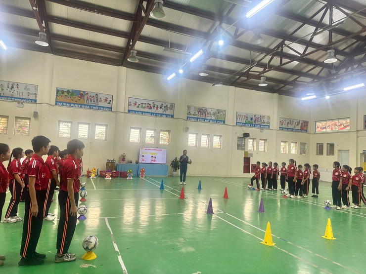 GIÁO VIÊN XÃ BA VÌ THAM GIA HỘI THI GIÁO VIÊN DẠY GIỎI CẤP TIỂU HỌC THÀNH PHỐ HÀ NỘI- Ảnh 1.