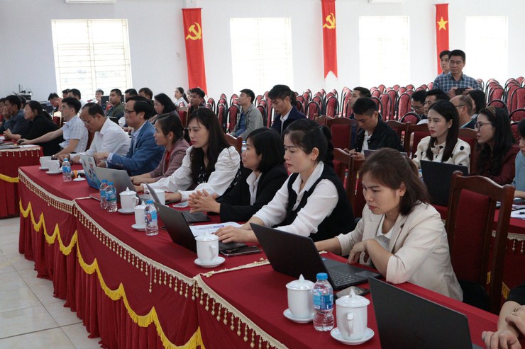 UBBC XÃ BA VÌ TỔ CHỨC HỘI NGHỊ TRIỂN KHAI MỘT SỐ NHIỆM VỤ QUAN TRỌNG PHỤC VỤ BẦU CỬ ĐẠI BIỂU QUỐC HỘI VÀ HĐND CÁC CẤP NHIỆM KỲ 2026 – 2031- Ảnh 2.