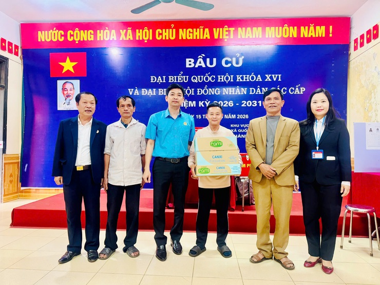 Mặt trận Tổ quốc và các tổ chức chính trị - xã hội xã Quốc Oai thăm, động viên các tổ bầu cử trước Ngày hội toàn dân- Ảnh 18.