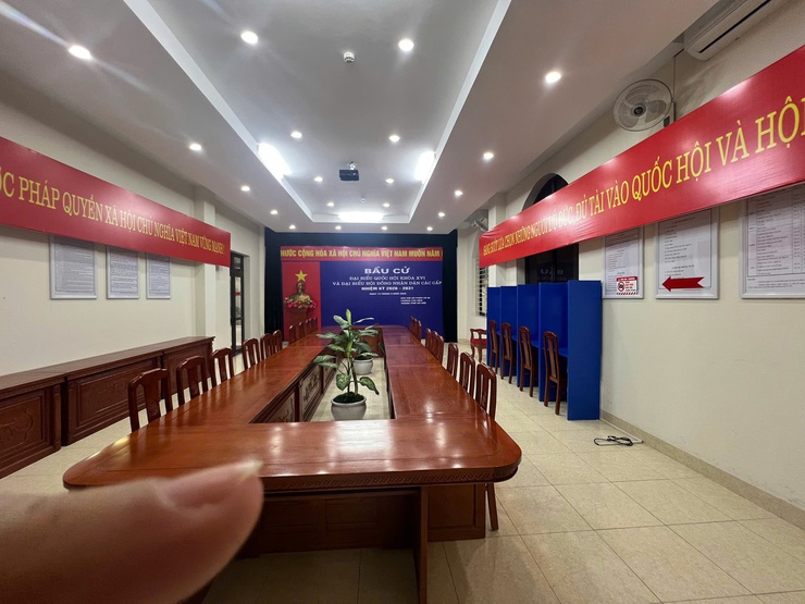 Phường Phú Diễn sẵn sàng cho Ngày bầu cử đại biểu Quốc hội khóa XVI và đại biểu HĐND các cấp, nhiệm kỳ 2026 - 2031
- Ảnh 28.