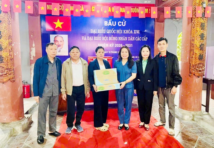 Mặt trận Tổ quốc và các tổ chức chính trị - xã hội xã Quốc Oai thăm, động viên các tổ bầu cử trước Ngày hội toàn dân- Ảnh 20.