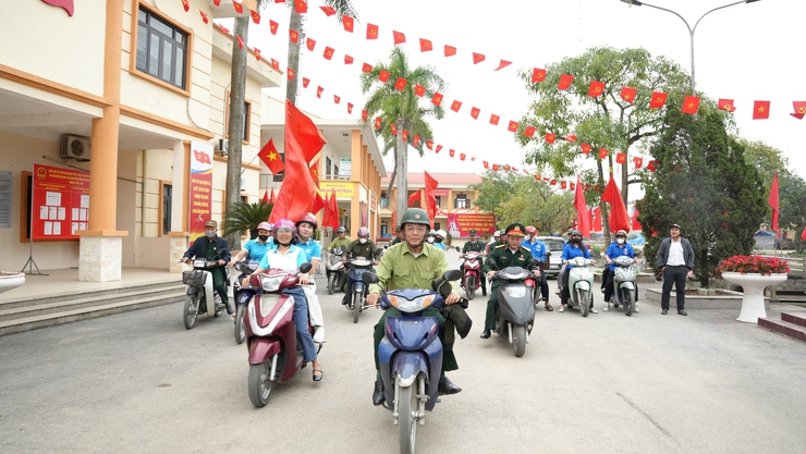 Các Hội, đoàn thể phường Yên Nghĩa tổ chức tuyên truyền lưu động chào mừng cuộc bầu cử đại biểu Quốc hội khóa XVI và HĐND các cấp nhiệm kỳ 2026 – 2031- Ảnh 2.