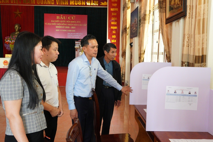 Đồng chí Bí thư Đảng ủy phường Chương Mỹ - Phí Minh Hải kiểm tra, động viên công tác chuẩn bị bầu cử trên địa bàn phường- Ảnh 15.